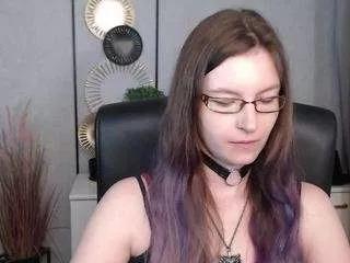 emmatease94 from CamSoda is Freechat