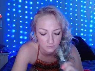 guitarchikk from CamSoda is Freechat