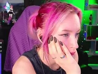 helen-carter from CamSoda