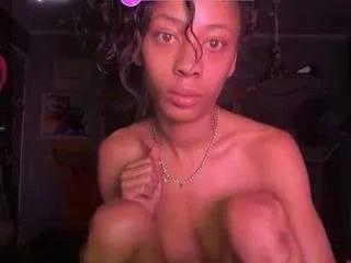 honeydewhigh from CamSoda is Freechat