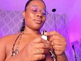 iammalaika from CamSoda