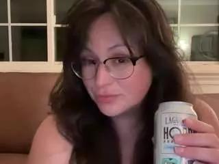 jellybeanin from CamSoda