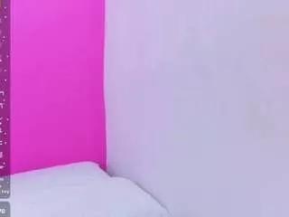 Kinky-camila from CamSoda