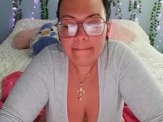 kinky-kris from CamSoda