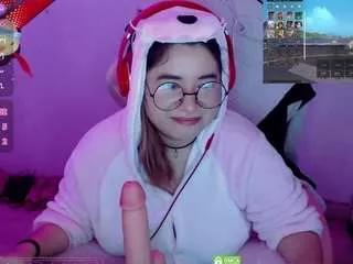 kittypinkgirl0n from CamSoda