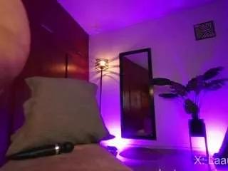 laauura from CamSoda