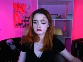 Liana-kisses from CamSoda