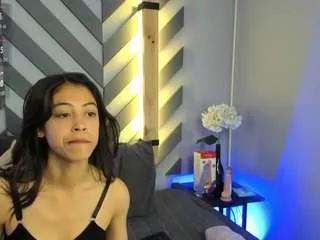 liilygrey from CamSoda is Freechat