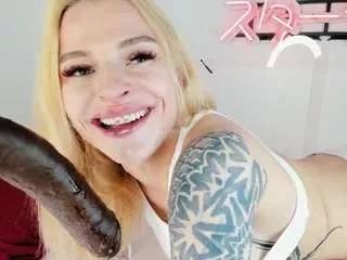 lil-shouty-bitch from CamSoda