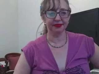 lilylustful from CamSoda