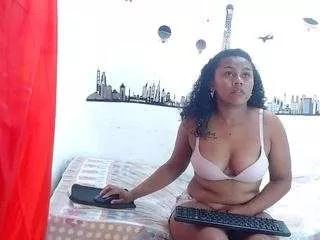 Lindaebony19 from CamSoda