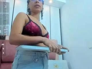lis-rous from CamSoda is Freechat
