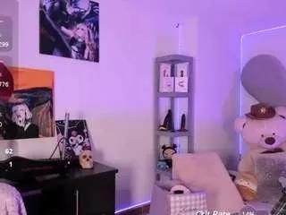 lolaa-bunny from CamSoda