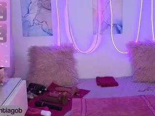 manesummers from CamSoda is Freechat