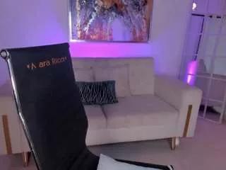 mararicci from CamSoda
