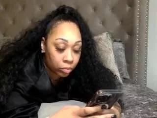 missprettypocahontas from CamSoda