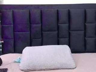 Naughtyebonyy from CamSoda
