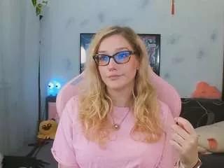 Nicolebloom from CamSoda