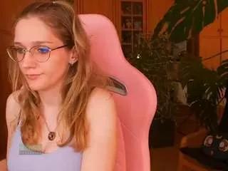 Nicolebloom from CamSoda