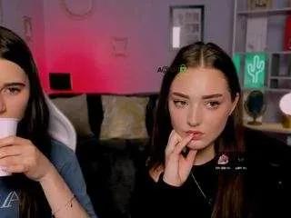 niki-miki from CamSoda