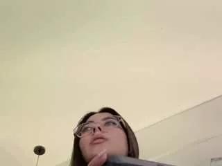 nina-rose from CamSoda