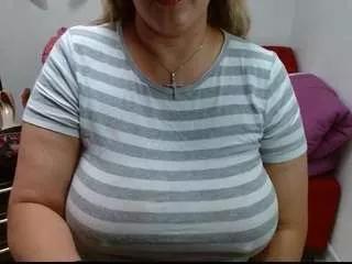 ninimaturehot69 from CamSoda