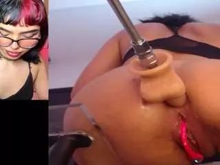 Nyveth from CamSoda