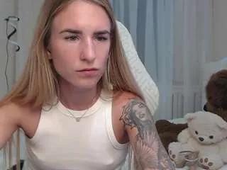 paradisemia from CamSoda