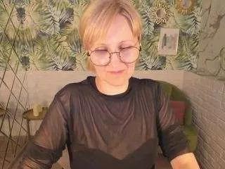 Parischerry from CamSoda