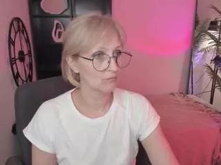 Parischerry from CamSoda