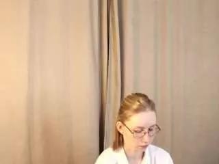 parisfiducia from CamSoda is Freechat