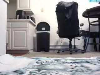 Queenlolaxxx from CamSoda