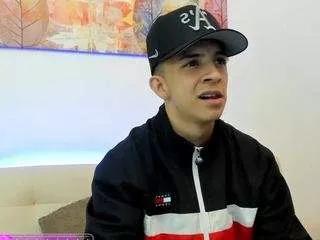 samuel-up from CamSoda is Freechat