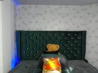 sara-evans-m from CamSoda