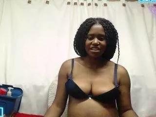 sara-moreeno from CamSoda