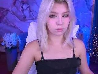 selenairiss from CamSoda