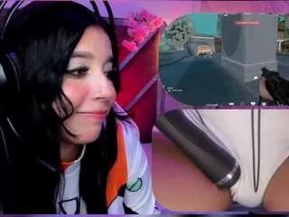 sweetiecloe from CamSoda