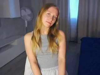 tiensaucer from CamSoda is Freechat