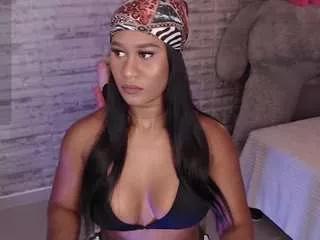 tinnahottie from CamSoda is Freechat