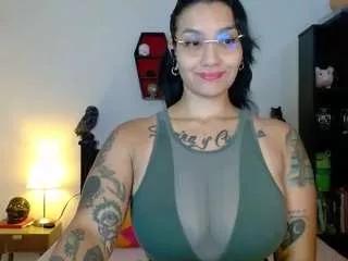 toothyy from CamSoda