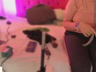 Wild-lilhy from CamSoda
