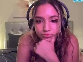 yurr0214 from CamSoda is Freechat