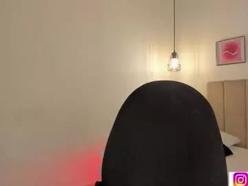_e_m_m_a_1 from Chaturbate