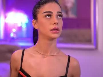 Arinarhodes from Chaturbate