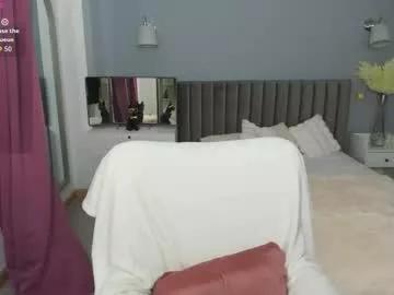 Awesome_jolie from Chaturbate