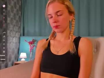 Bella_stewartt from Chaturbate