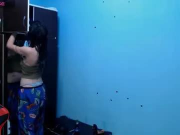 Bellaqueen0701 from Chaturbate