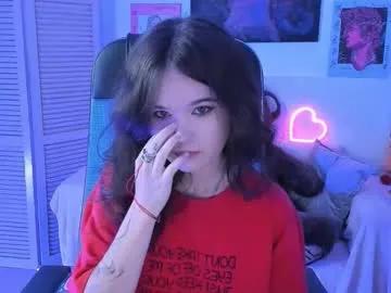 Elainebeness from Chaturbate