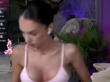 esmeainsley from Chaturbate