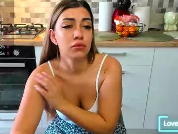 Eveeevian from Chaturbate